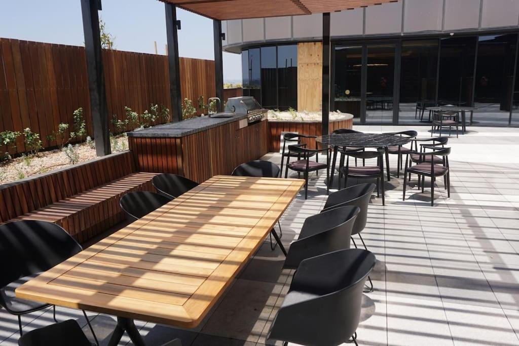 박스 힐 Skyone Lux 2Bed2Bath Aprt In Boxhill And Free Carpark 아파트 외부 사진